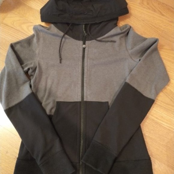 Lululemon Grey/Black Hooded Zip Up Top - Picture 1 of 2